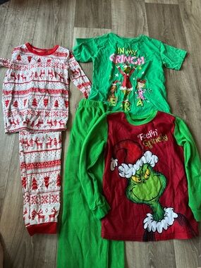 Girls Christmas clothing